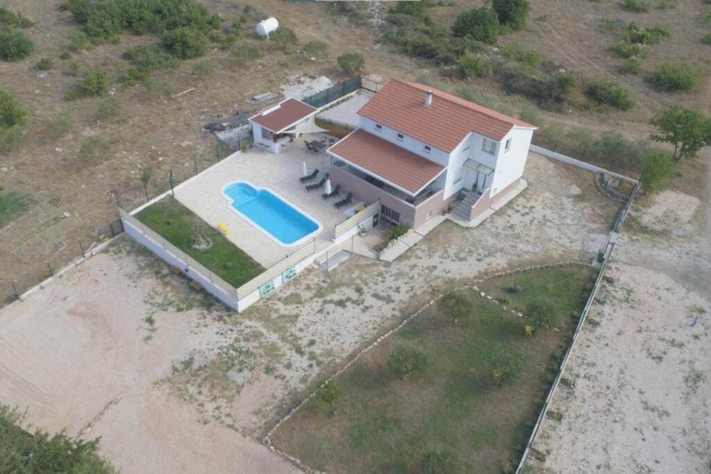 Villa Kuca Za Odmor M&J Benkovac Exterior foto