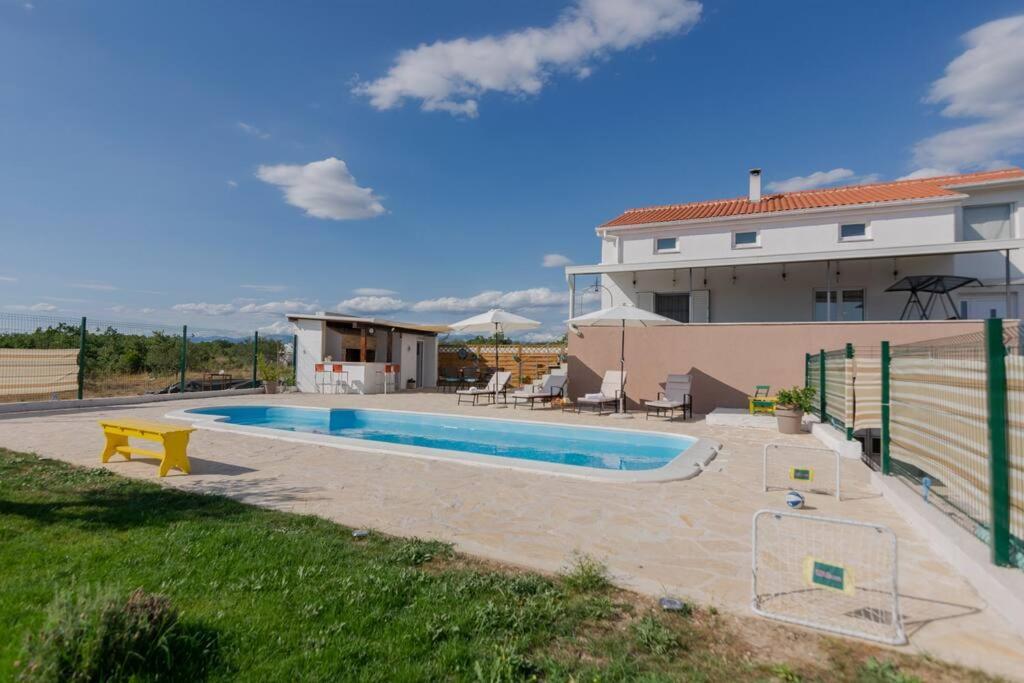 Villa Kuca Za Odmor M&J Benkovac Exterior foto